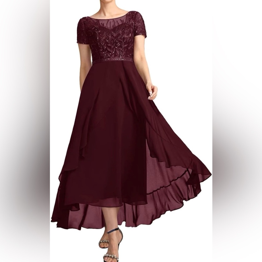 Elegant Burgundy Evening Dress